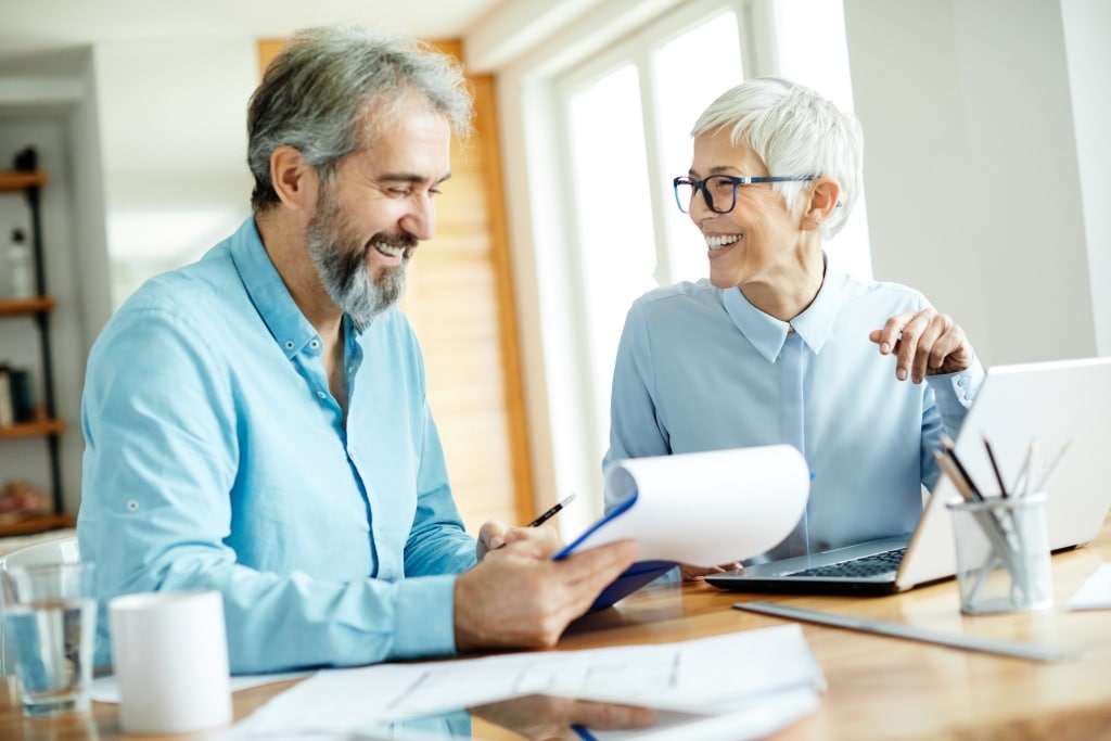 Meilleure mutuelle pour senior : conseils pour trouver l&rsquo;offre adaptée à vos besoins